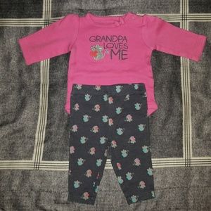 Carter's 2-piece set.